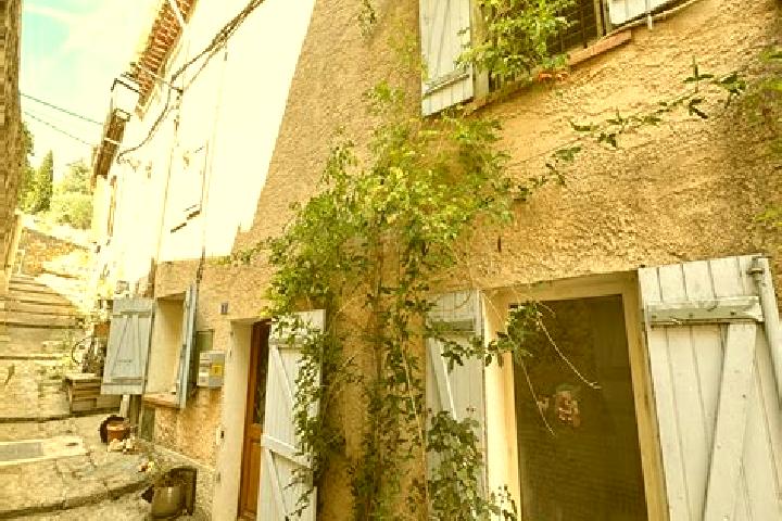 Madison, 25 — Escort in Camps-la-Source, France