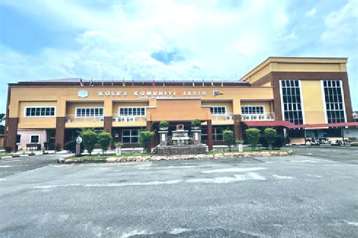 Madison, 25 — Escort in Kampong Masjid Tanah, Malaysia