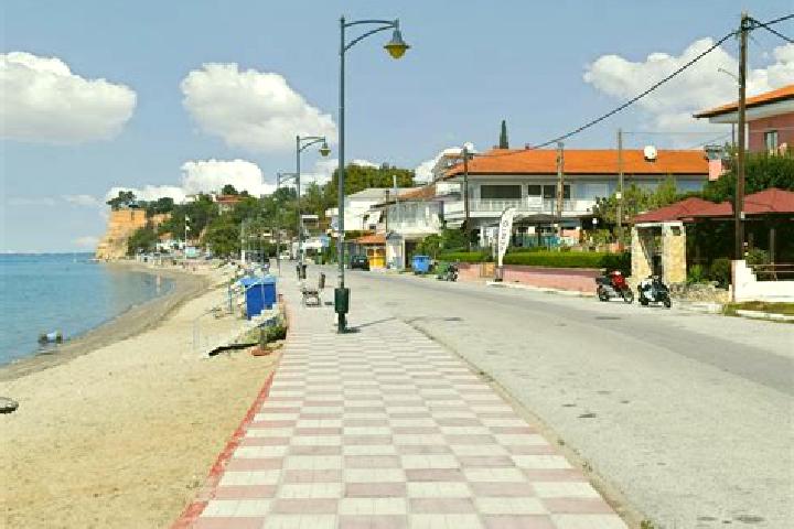 Madison, 25 — Escort in Makrygialos, Greece