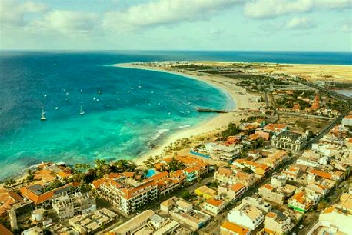 Madison, 25 — Escort in Praia Baixo, Cape Verde