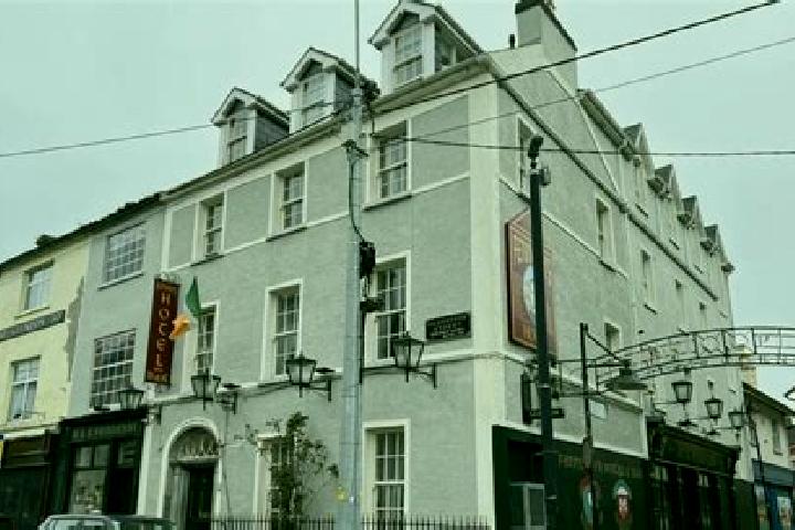 Madison, 25 — Escort in Tipperary, Ireland