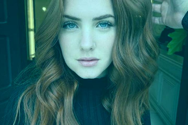 Madison, 26, a auburn blue-eyed middle eastern companion based in Ecoyeux. Offering Travel Companion, Fetish, Deep French Kissing, Prostate Massage. Availabl...
