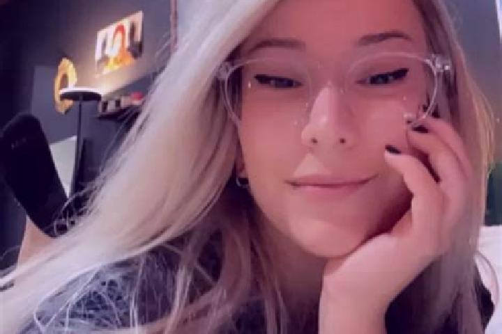 Madison, 26, a blonde dark-eyed asian companion based in Zipacon. Offering A-Level, Couples, Roleplay. Available for incall and outcall, overnight bookings a...