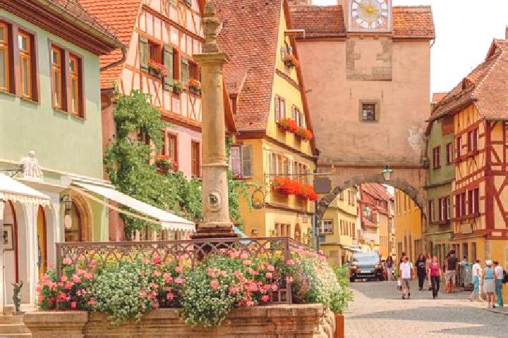 Madison, 26 — Escort in Puettlingen, Germany