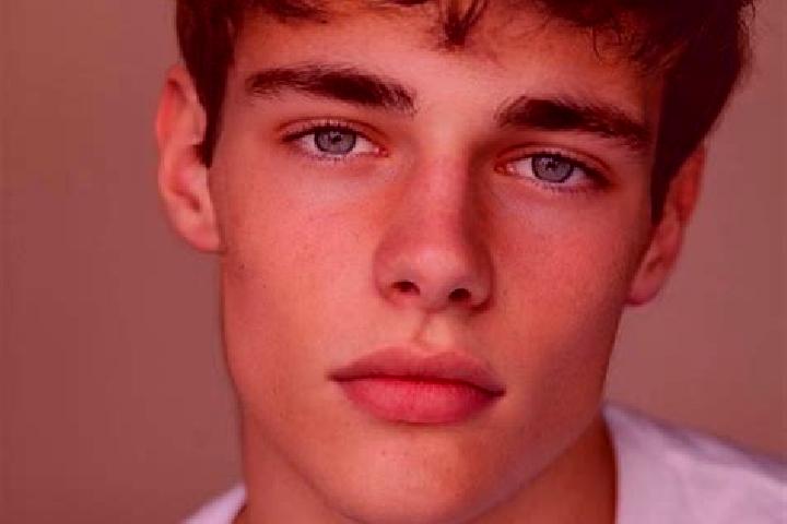 Madison, 27, a black brown-eyed caucasian companion based in San Tammaro. Offering BDSM, Tantra, OWO. Available for incall and outcall, overnight bookings av...