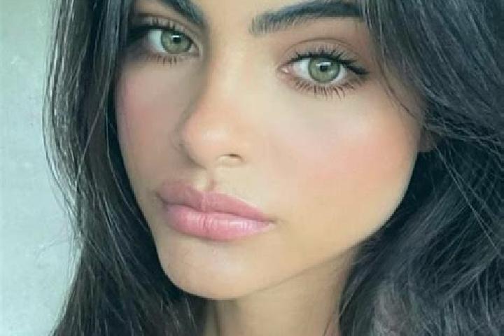 Madison, 27, a black green-eyed middle eastern companion based in Mentese. Offering Travel Companion, Domination. Available for incall and outcall, overnight...