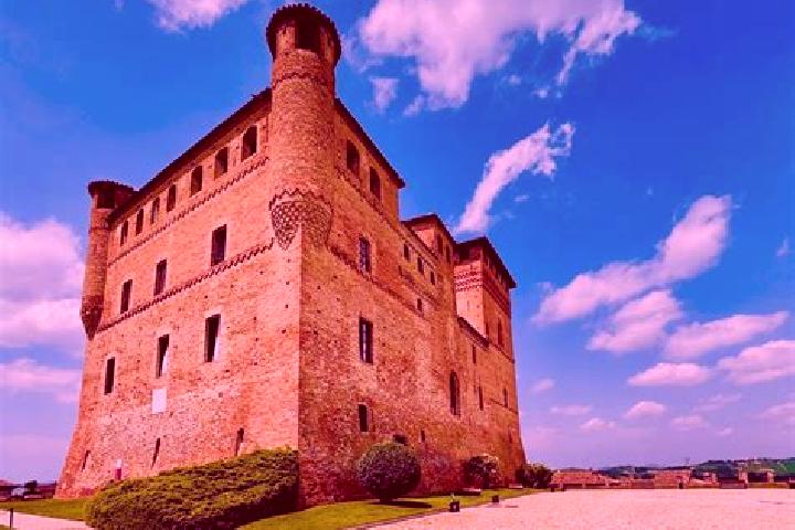 Madison, 27 — Escort in Grinzane Cavour, Italy
