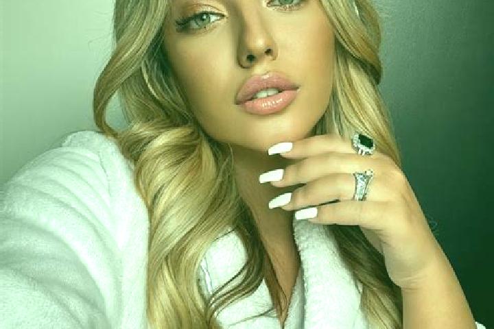 Madison, 28, a blonde grey-eyed latina companion based in Voisalmi. Offering Massage, Dinner Date, Girlfriend Experience. Available for incall and outcall, d...
