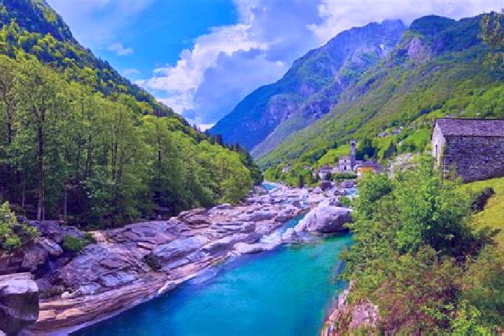 Madison, 28 — Escort in Tessin, Germany