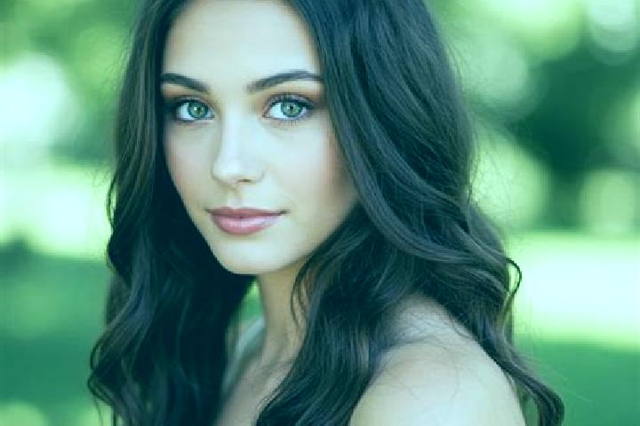 Madison, 29, a dark blonde hazel-eyed european companion based in Dallgow-Doeberitz. Offering Tantra, 69, Girlfriend Experience. Available for incall and out...