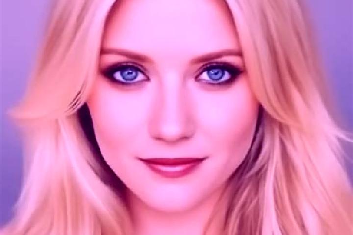 Madison, 30, a blonde amber-eyed caucasian companion based in Varsity View. Offering Domination, Couples, Erotic Massage, Tantra, GFE. Available for incall a...