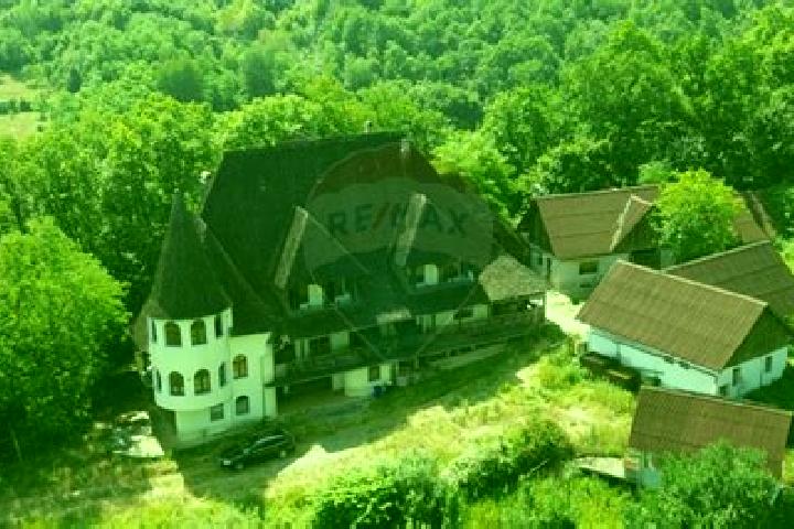 Madison, 30 — Escort in Berchezoaia, Romania