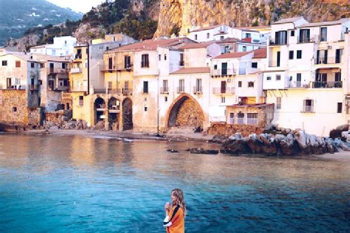 Madison, 30 — Escort in Cefalu, Italy