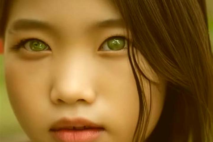 Madison, 31, a red green-eyed asian companion based in Capula. Offering Party Girl, Striptease, 69. Available for incall and outcall, day and evening dates.