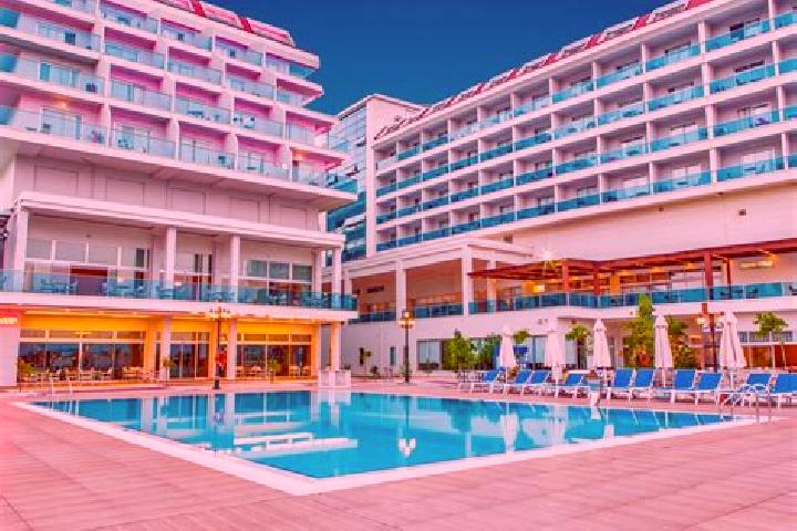 Madison, 31 — Escort in Colakli, Turkey