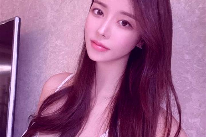 Madison, 31 — Escort in Longqiao, China