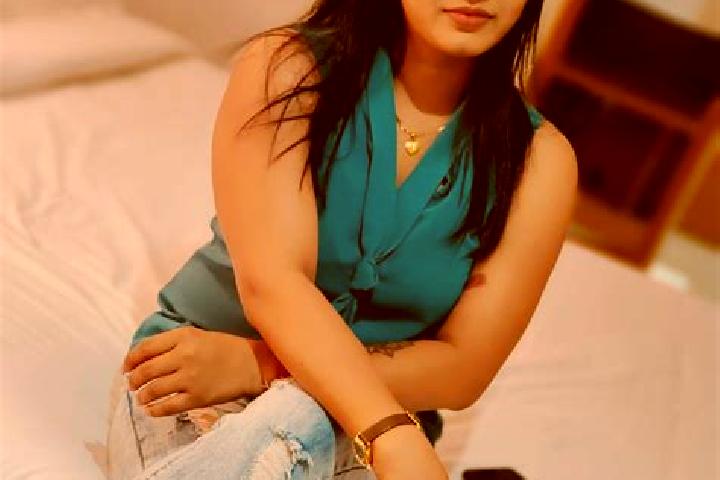 Madison, 31 — Escort in Namakkal, India