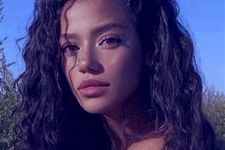 Madison, 32, a black brown-eyed latina companion based in Tsurusaki. Offering Dinner Date, Erotic Massage, Overnight, Party Girl. Available for incall and ou...