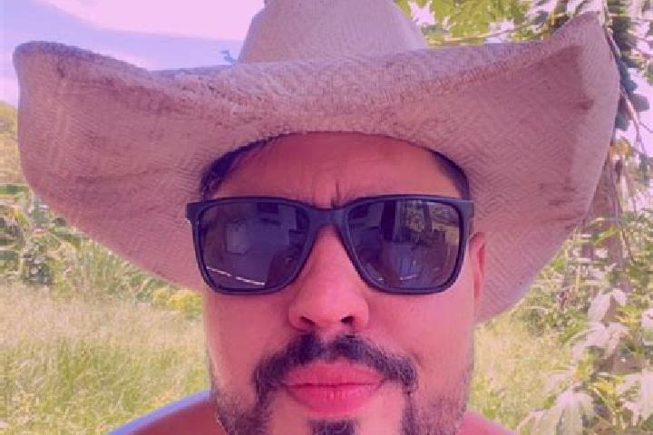 Madison, 32, a black green-eyed indian companion based in Ponte Alta do Bom Jesus. Offering OWO, GFE. Available for incall and outcall, day and evening dates.