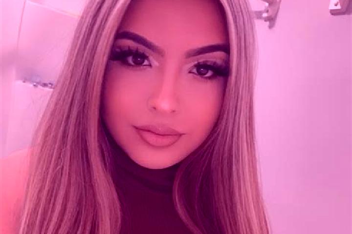 Madison, 32, a blonde brown-eyed latina companion based in Tannheim. Offering Dinner Date, Girlfriend Experience, Prostate Massage, Fetish, CIM. Available fo...
