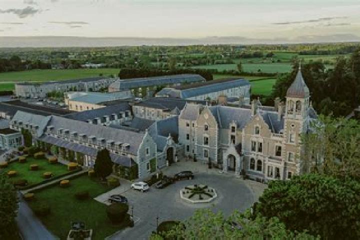 Madison, 32 — Escort in Castleknock, Ireland