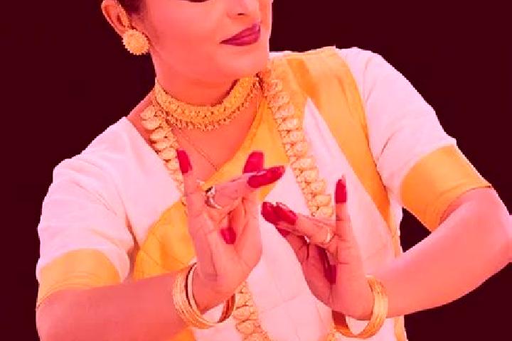 Madison, 32 — Escort in Pathanamthitta, India