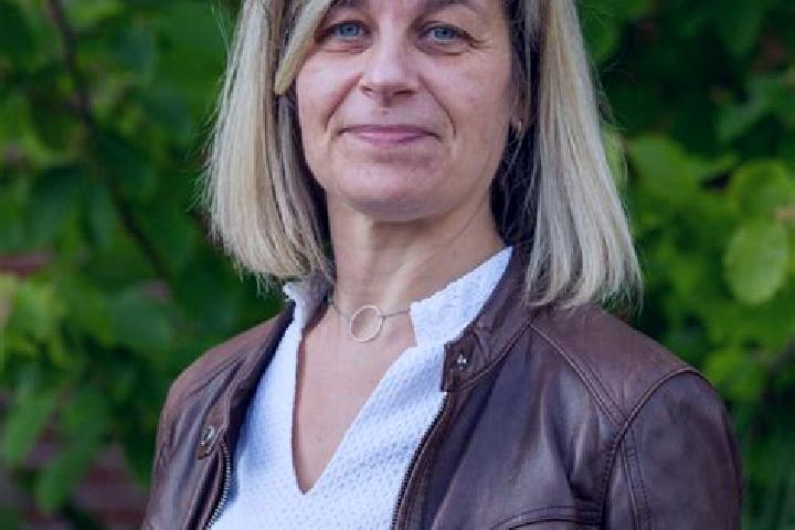 Madison, 33 — Escort in Breal-sous-Montfort, France