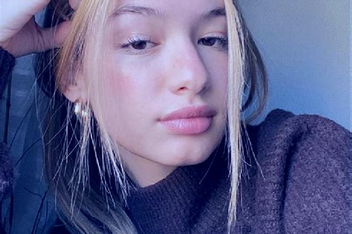 Madison, 34, a blonde brown-eyed indian companion based in Kinderbeuern. Offering Massage, Striptease. Available for incall and outcall, overnight bookings a...