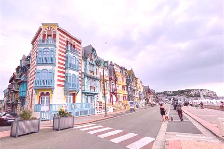 Madison, 34 — Escort in Mers-les-Bains, France