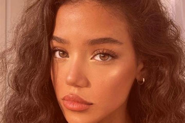 Madison, 35, a black brown-eyed mixed companion based in Pingtian. Offering Dinner Date, Overnight, Fetish, Duos. Available for incall and outcall, day and e...