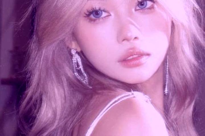 Madison, 35, a blonde grey-eyed asian companion based in Shentang. Offering Roleplay, Duos. Available for incall and outcall, overnight bookings available.
