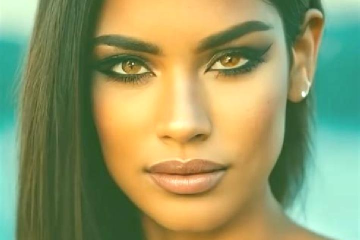 Madison, 35, a dark blonde brown-eyed latina companion based in Vattuniemi. Offering Deep French Kissing, 69, Massage. Available for incall and outcall, day ...