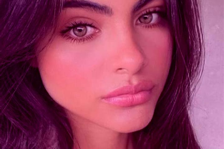 Madison, 36, a black dark-eyed european companion based in Kirk Ireton. Offering A-Level, Domination, Dinner Date, Roleplay, Couples. Available for incall an...