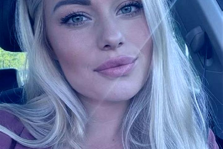 Madison, 36, a blonde hazel-eyed caribbean companion based in Essomes-sur-Marne. Offering CIM, Couples, Deep French Kissing, Roleplay. Available for incall a...