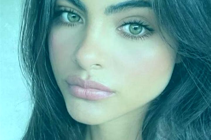 Madison, 36, a brunette dark-eyed indian companion based in Ibanesti-Padure. Offering Fetish, Party Girl, Dinner Date. Available for incall and outcall, day ...