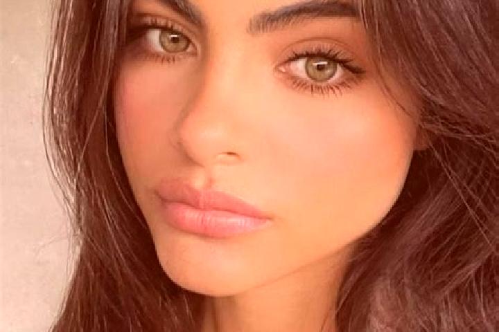 Madison, 36, a brunette grey-eyed middle eastern companion based in Cambil. Offering Dinner Date, 69, Massage. Available for incall and outcall, day and even...