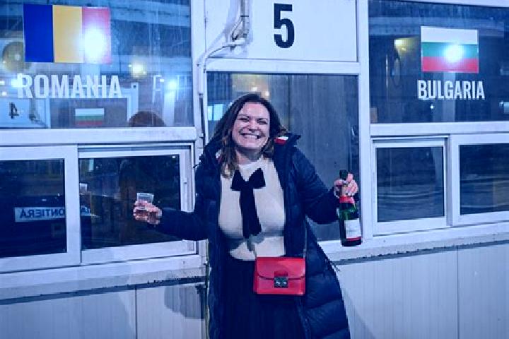Madison, 36 — Escort in Benic, Romania