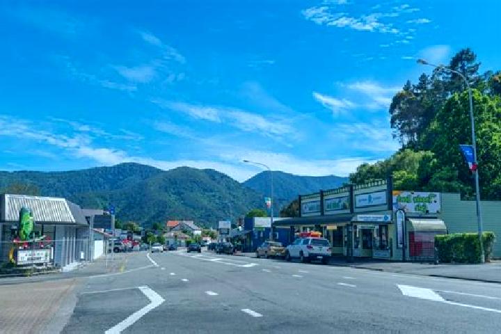 Madison, 36 — Escort in McLaren Park, New Zealand