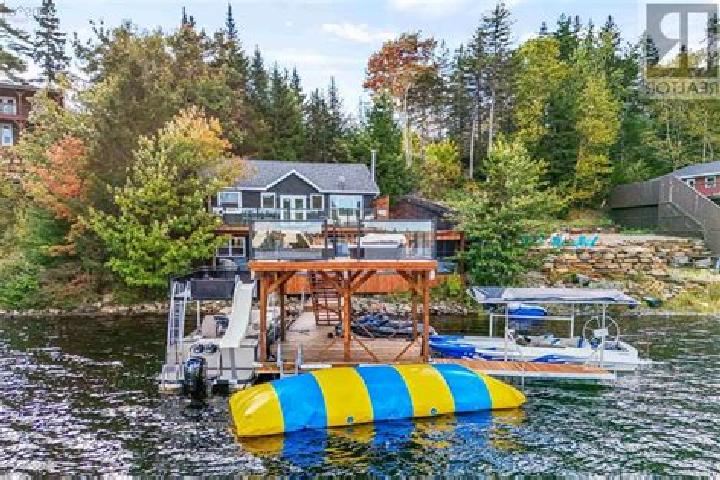 Madison, 36 — Escort in Mount Uniacke, Canada