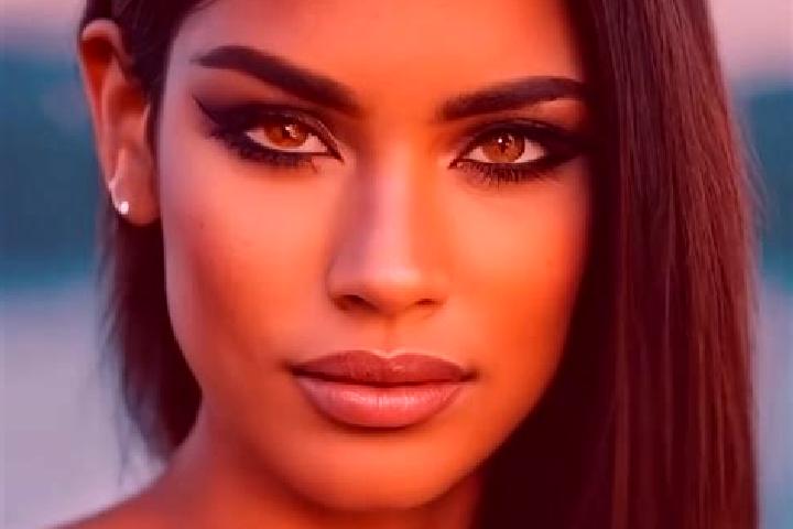 Madison, 37, a chestnut hazel-eyed latina companion based in Greentown. Offering 69, Tantra, Deep French Kissing, GFE, Duos. Available for incall and outcall...