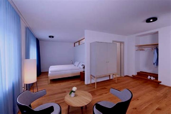 Madison, 37 — Escort in Erschwil, Switzerland