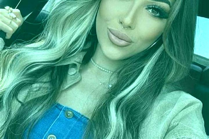 Madison, 38, a dark blonde brown-eyed middle eastern companion based in Pinamalayan. Offering Deep French Kissing, Roleplay, Fetish, BDSM. Available for inca...