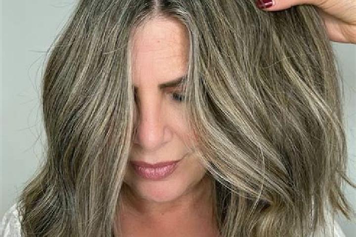 Madison, 38, a dark blonde grey-eyed caribbean companion based in Flumet. Offering CIM, A-Level, Duos. Available for incall and outcall, day and evening dates.