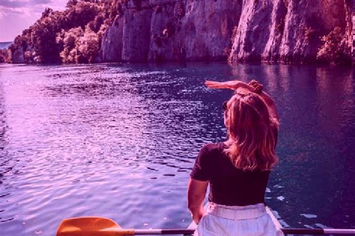 Madison, 38 — Escort in Pontmain, France