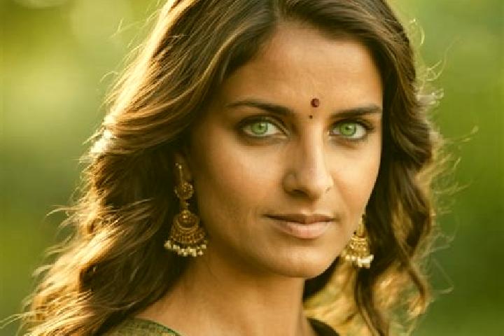 Madison, 39, a brunette green-eyed indian companion based in Karaiika. Offering Domination, Roleplay, Massage. Available for incall and outcall, day and even...