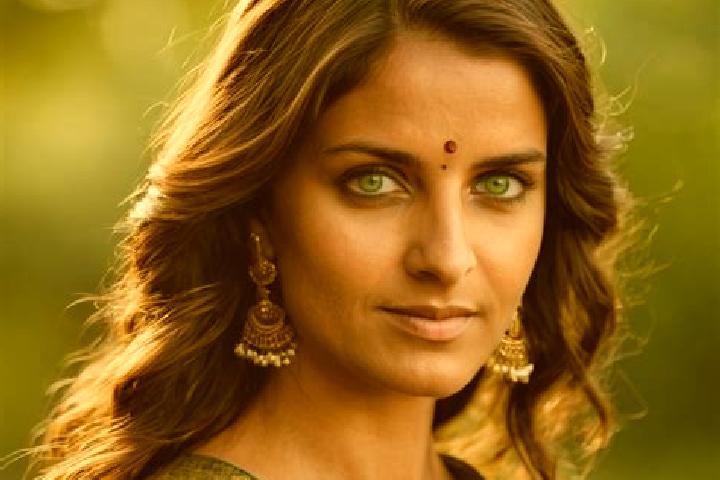 Madison, 39, a brunette green-eyed indian companion based in Tinawagan. Offering Massage, GFE. Available for incall and outcall, overnight bookings available.