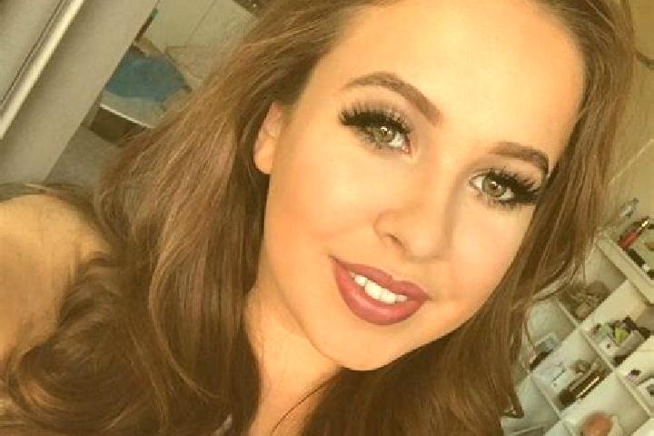 Madison, 39, a dark blonde dark-eyed ebony companion based in Pestis. Offering Party Girl, BDSM, CIM. Available for incall and outcall, day and evening dates.