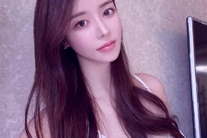 Madison, 39 — Escort in Xinchengzi, China