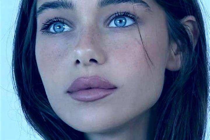 Maya, 20, a brunette blue-eyed asian companion based in Vallecrosia. Offering OWO, Tantra, Striptease, Couples, Erotic Massage. Available for incall and outc...