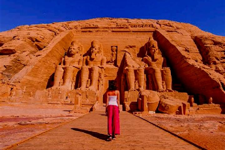 Maya, 20 — Escort in Aswan, Egypt